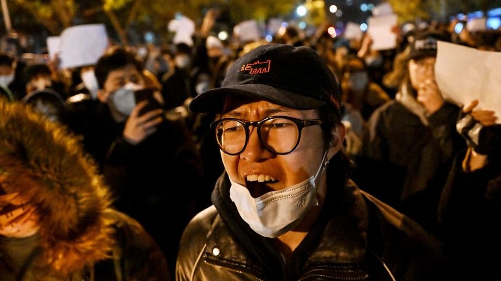 China Covid: How five dramatic days of protests unfolded