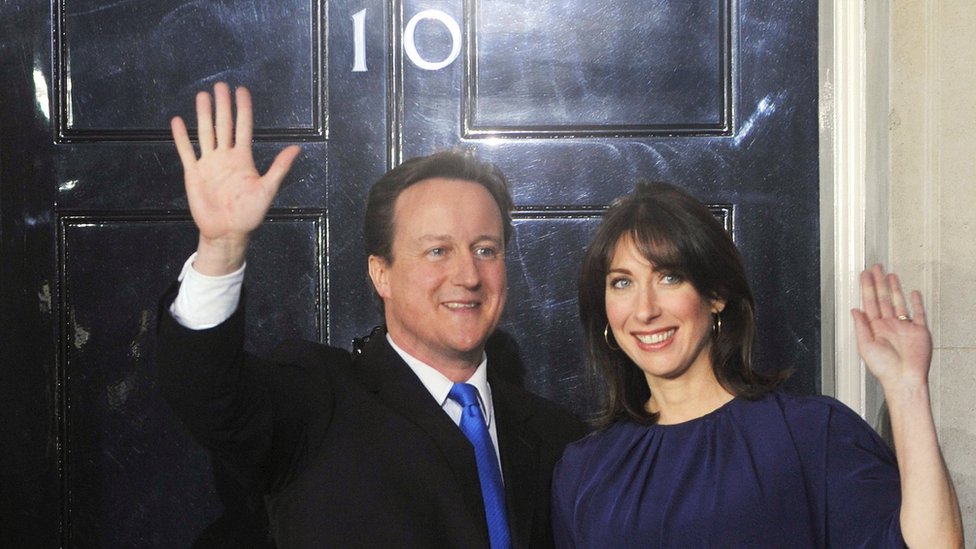 David Cameron y su esposa Samantha.