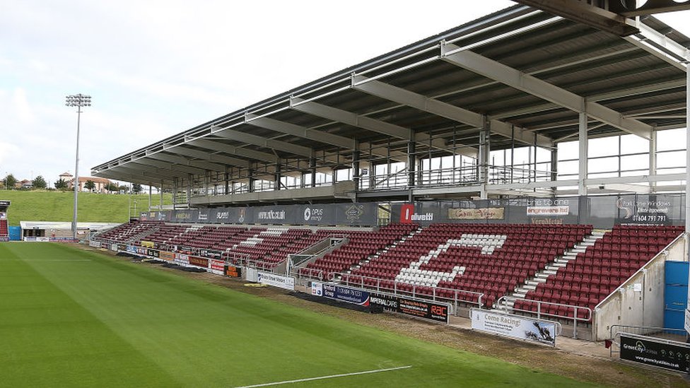 Стадион Sixfields