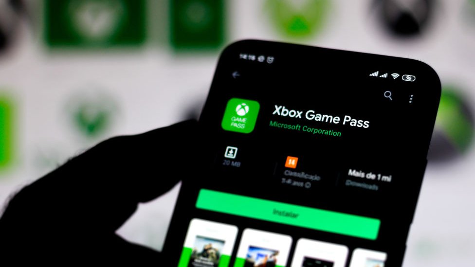 how does game pass work on xbox one