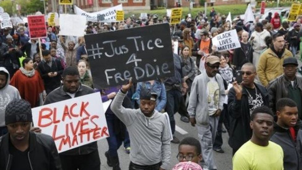 مظاهرات في أمريكا اعتراضا على مقتل مواطن أسود عام 2015
