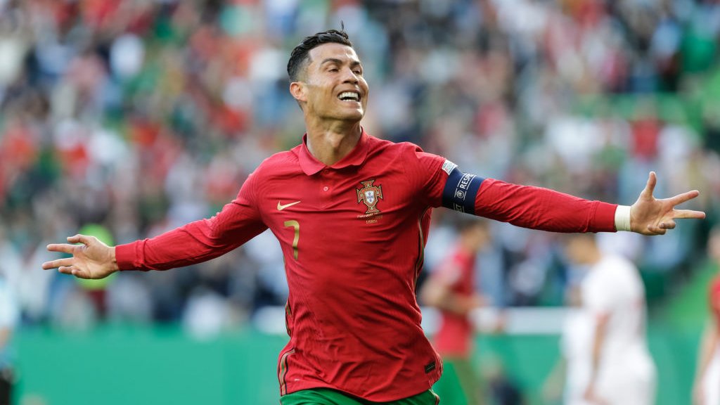 Portugal 4-0 Switzerland: Cristiano Ronaldo scores twice as hosts move top of Nations League group