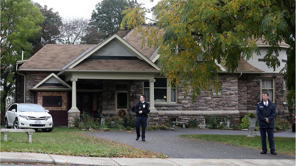 A su llegada a Canadá, Boyle declaró: "No es una bienvenida al mundo occidental, ni una bienvenida a Canadá. Es una bienvenida a la vida". Casa en Ontario donde Boyle y su mujer residen tras ser liberados