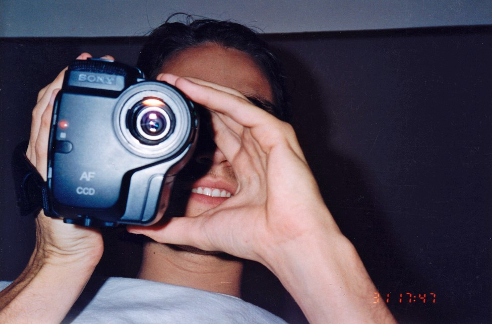 Majls Hargrouv sa svojom kamerom