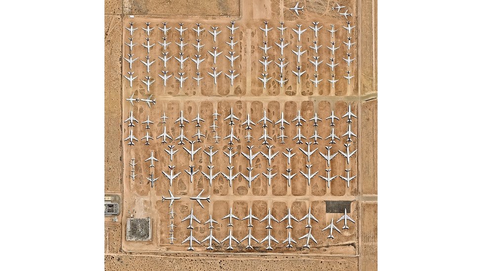 El Aeropuerto del Sur de California. El Aeropuerto del Sur de California.