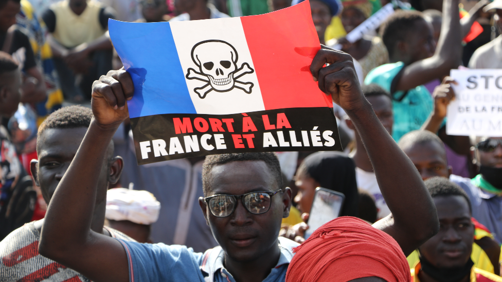 Demonstrators in Burkina Faso protest France and ECOWAS while