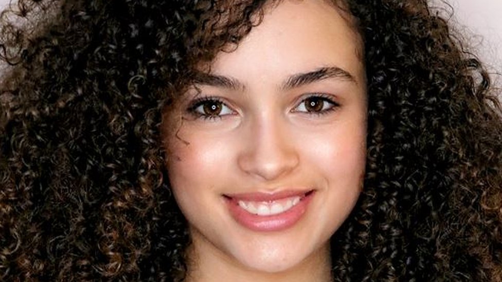 Muere la actriz Mya-Lecia Naylor a los 16 años