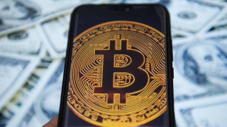 Bitcoin falls below $5,000