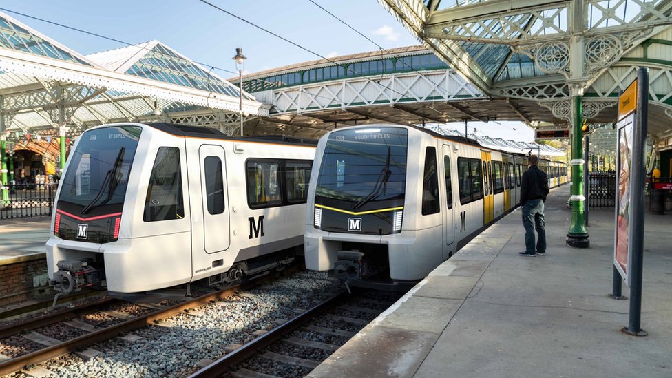 Новые поезда Stadler Metro