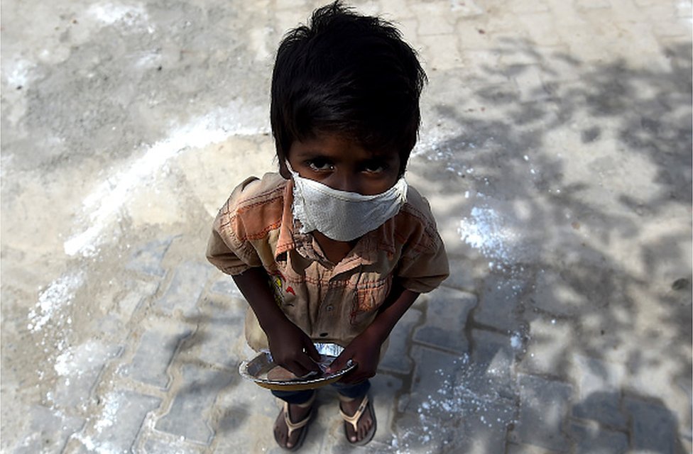 Беспризорник в Индии во время коронавируса
