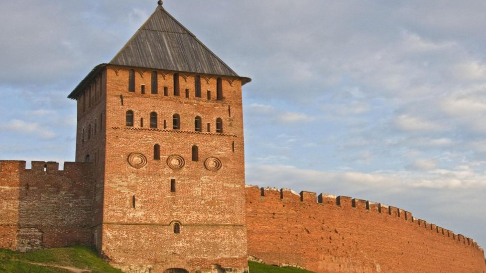 El Kremlin de Novgorod ha sido el corazón de la ciudad desde hace más de 1.200 años. El Kremlin de Novgorod