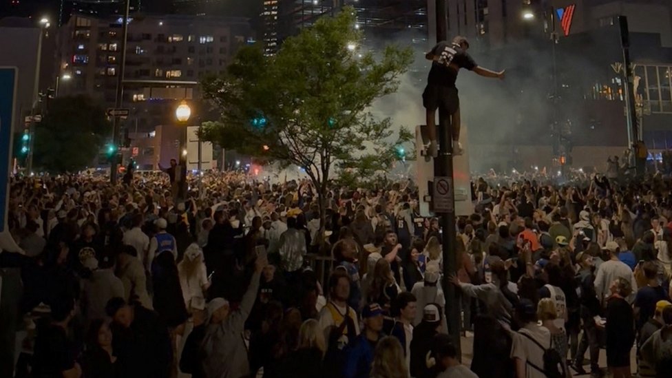 Navijači u Denveru posle utakmice