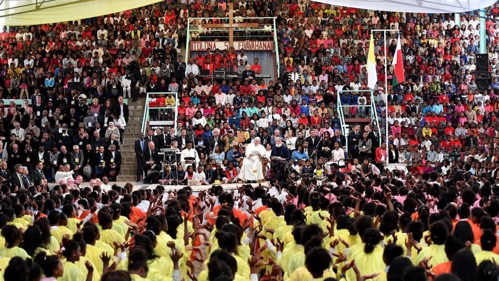 Папа Франциск на мессе под открытым небом на Мадагаскаре