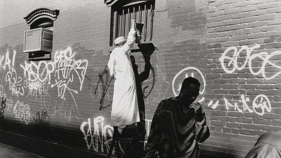 Medina Masjid, en la calle 11 Este, Manhattan, 1995. Medina Masjid, en la calle 11 Este, Manhattan, 1995.