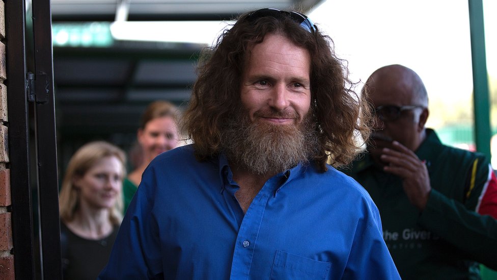 Stephen McGown estuvo cinco años secuestrado por al Qaeda en África. Stephen McGown estuvo cinco años secuestrado por al Qaeda en África.