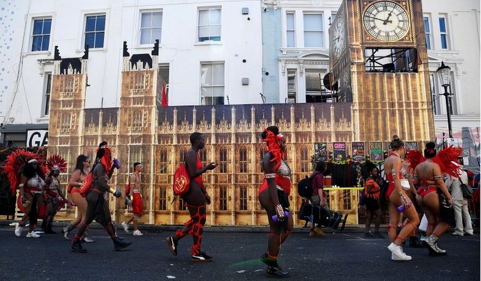 Notting Hill Carnival More Than 350 Arrested Over Two