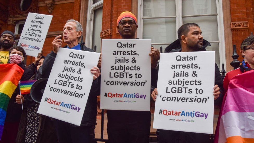 Una protesta contra Qatar en Londres.