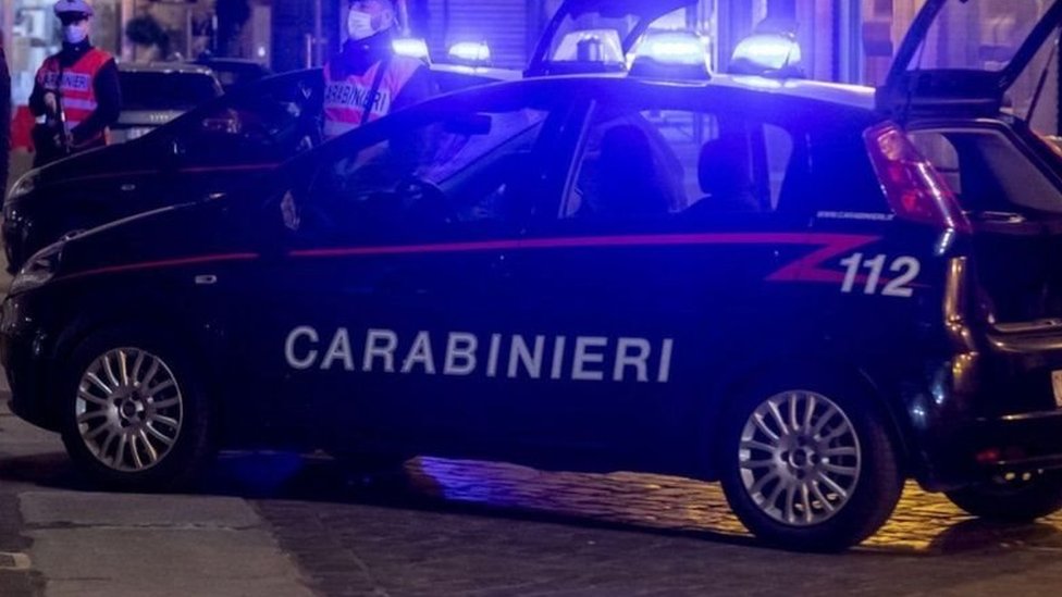 Roma'da bir polis aracı