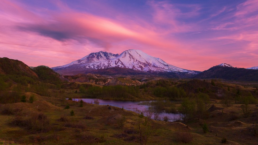 En 1980 la escena no era tan apacible. Monte Santa Helena al atardecer