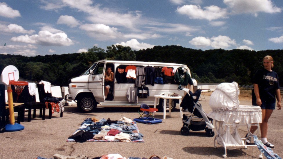 Desde hace 30 años, la llamada venta de garaje más grande del mundo es una inyección de dinero muy bienvenida en la zona. Venta de garaje