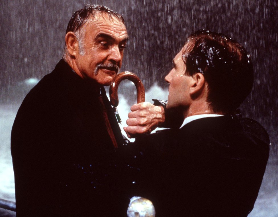 Sean Connery with Ralph Fiennes in The Avengers