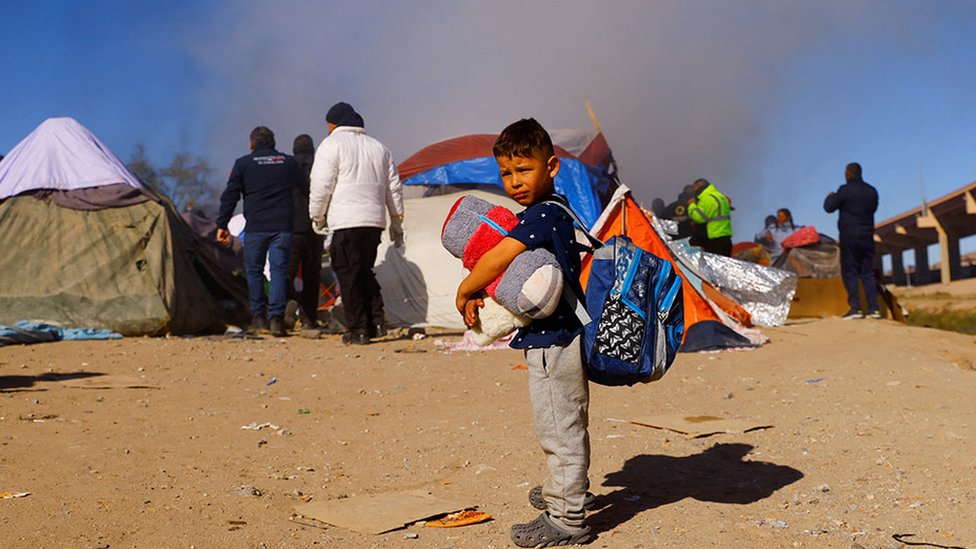 Un niño en el campamento de Ciudad Juárez