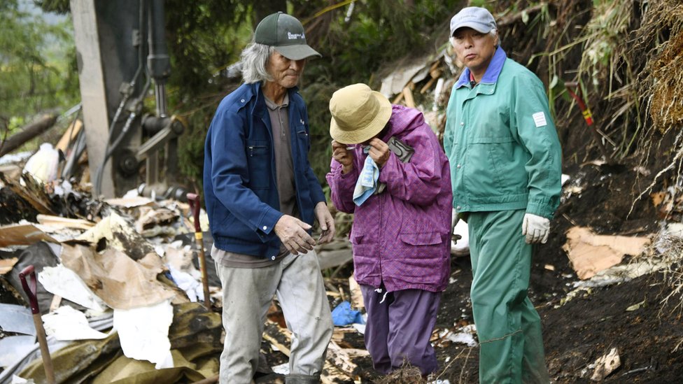 Stanovnici sela u Japanu nakon zemljotresa