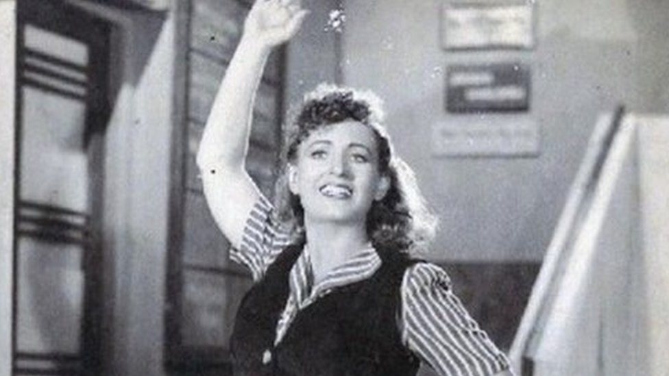 Fearless Nadia: The Australian stuntwoman who captivated Indians