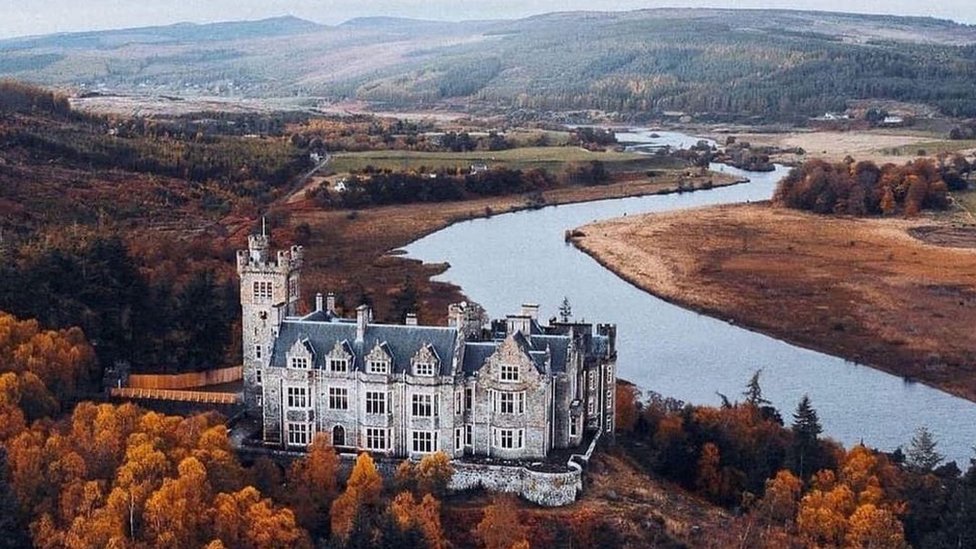 I booked a last-minute flight and bought a castle'