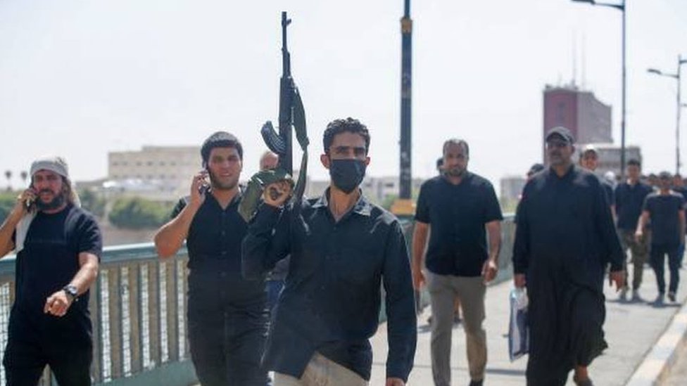 عناصر من سرايا السلام، الجناح العسكري للتيار الصدري