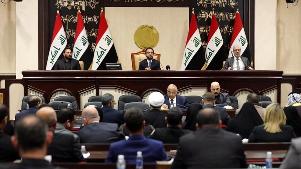 Временный премьер-министр Адель Абдул Махди обращается к парламенту Ирака 5 января 2020 года