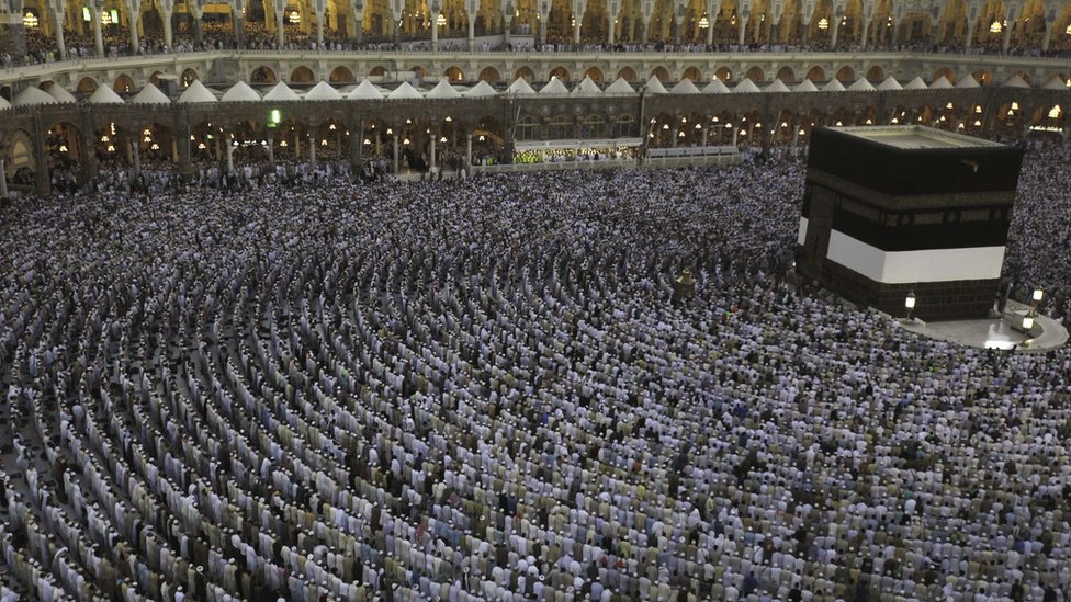 2012年10月18日在麥加大清真寺內的朝覲（Hajj）