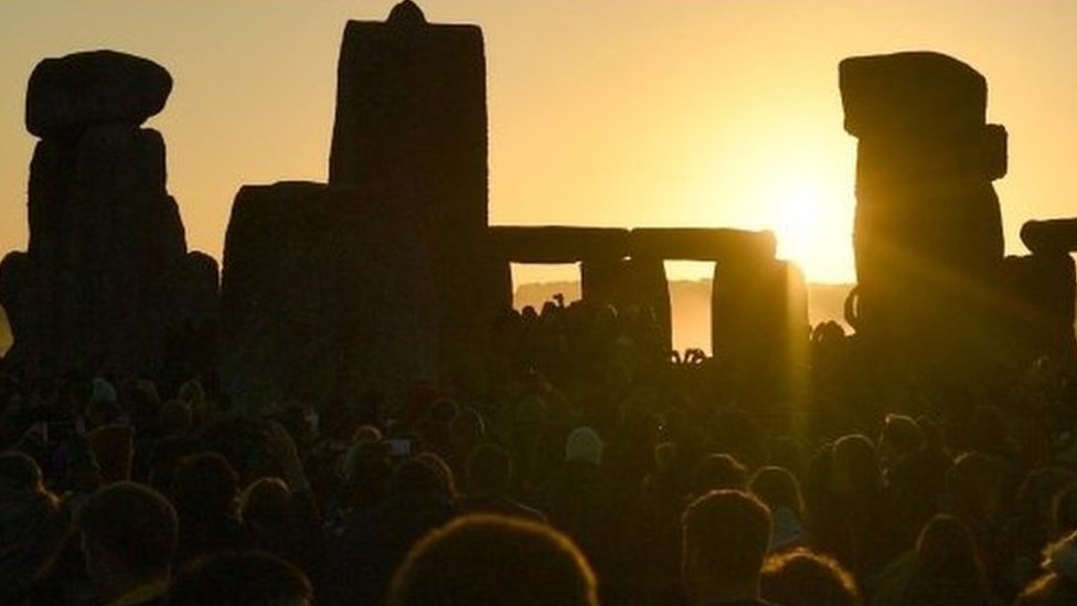 Coronavirus: Stonehenge summer solstice gathering cancelled