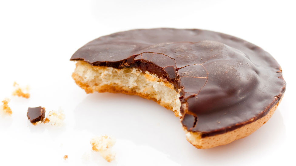 A Cake or a Biscuit? - The Lengthy and Expensive Saga of the Jaffa Cake -  YouTube