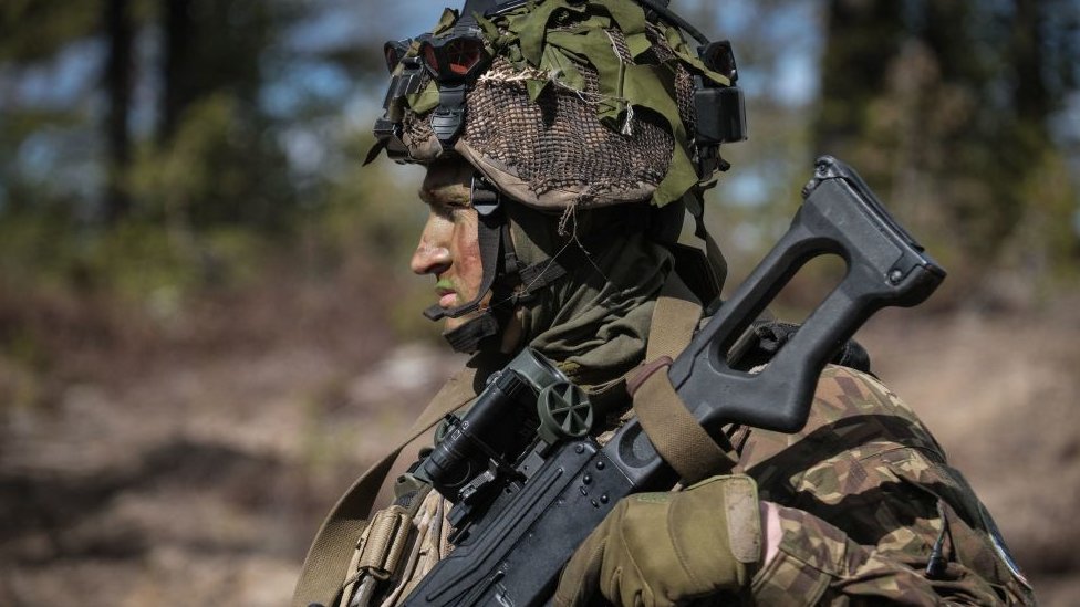 Ejercicio militar en Finlandia en colaboración con otros países miembros de la OTAN el pasado 4 de mayo.