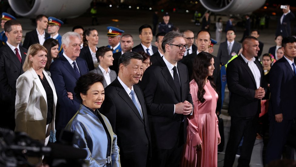 Serbian President Aleksandar Vucic and his wife Tamara Vucic welcome China's President Xi Jinping and his wife Peng Liyuan for an official two-day state visit, at Nikola Tesla Airport in Belgrade, Serbia, May 7, 2024.
