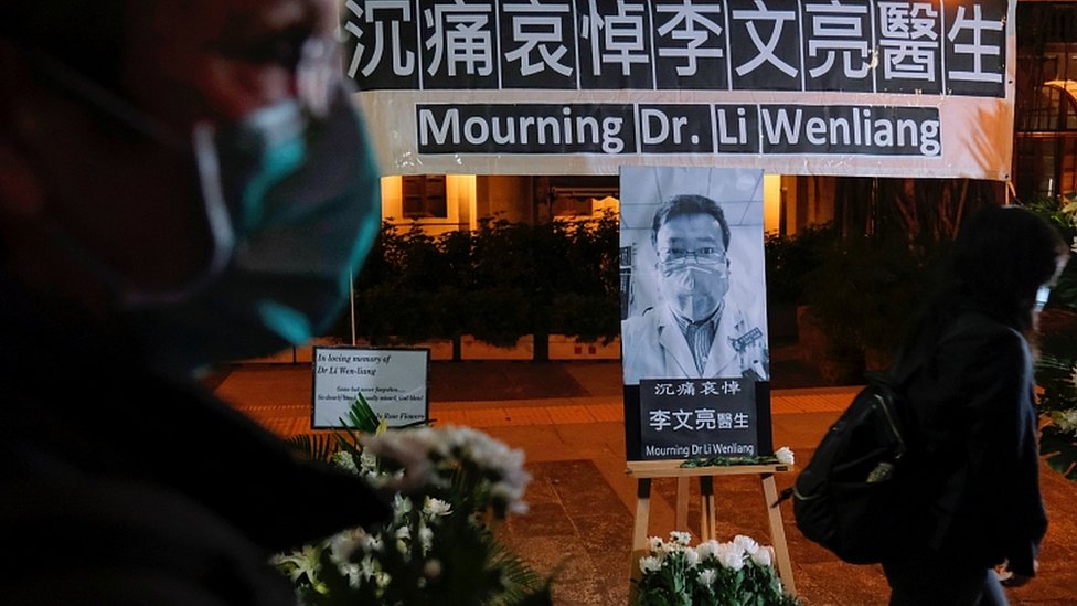 Hong Kong organizó una vigilia en honor al médico Li Wenliang.