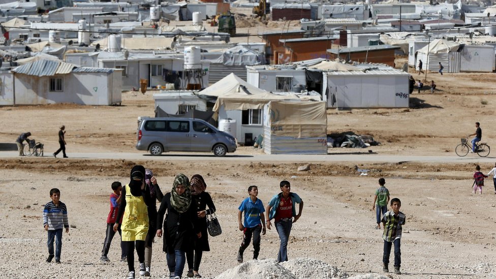 عاد 450 ألف لاجئ سوري إلى وطنهم، في شمالي سوريا حتى الشهر الماضي.