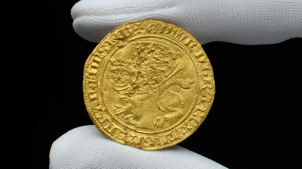 Rare' gold Edward III coin found at Reepham could sell for £140k Rare' gold Edward III coin found at Reepham could sell for £140k