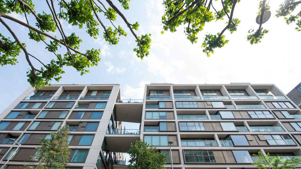 Los nuevos residentes no tendrán acceso a todas las instalaciones del complejo de lujo pero recibirán los apartamentos perfectamente amueblados. Kensington Row