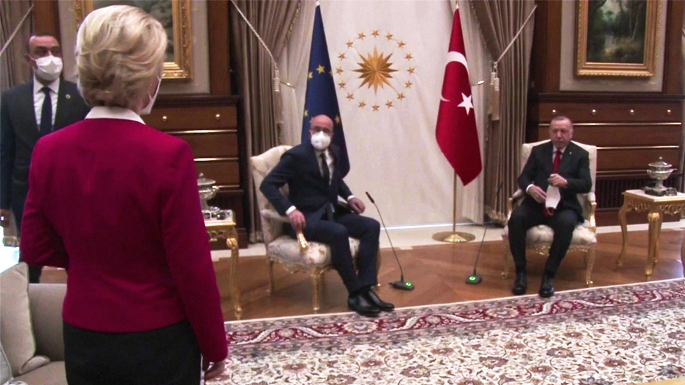 Ursula von der Leyen left without chair during EU visit to Turkey