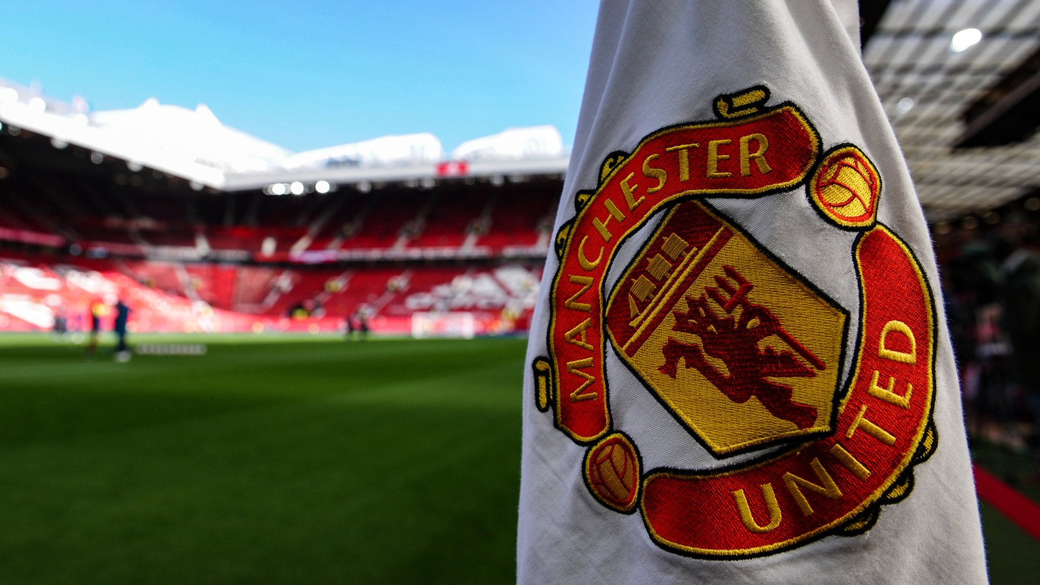 Manchester United: Glazer family owners consider selling Premier League club