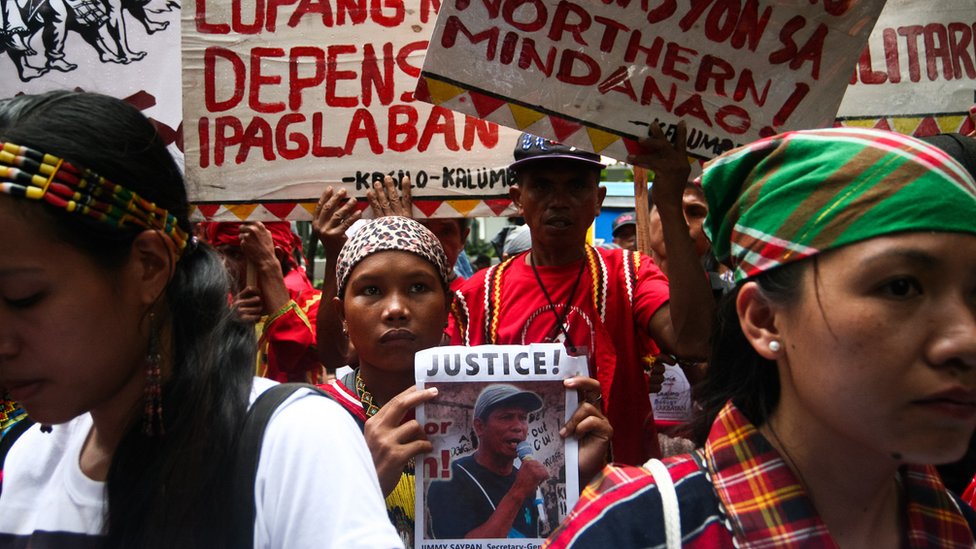 Люди протеста Lumad в 2016 году