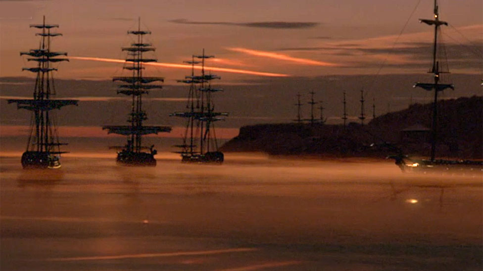 Terribles olores industriales, montones de basura, aguas residuales... humanidad en condiciones desesperadamente insalubres. Puerto Inglés