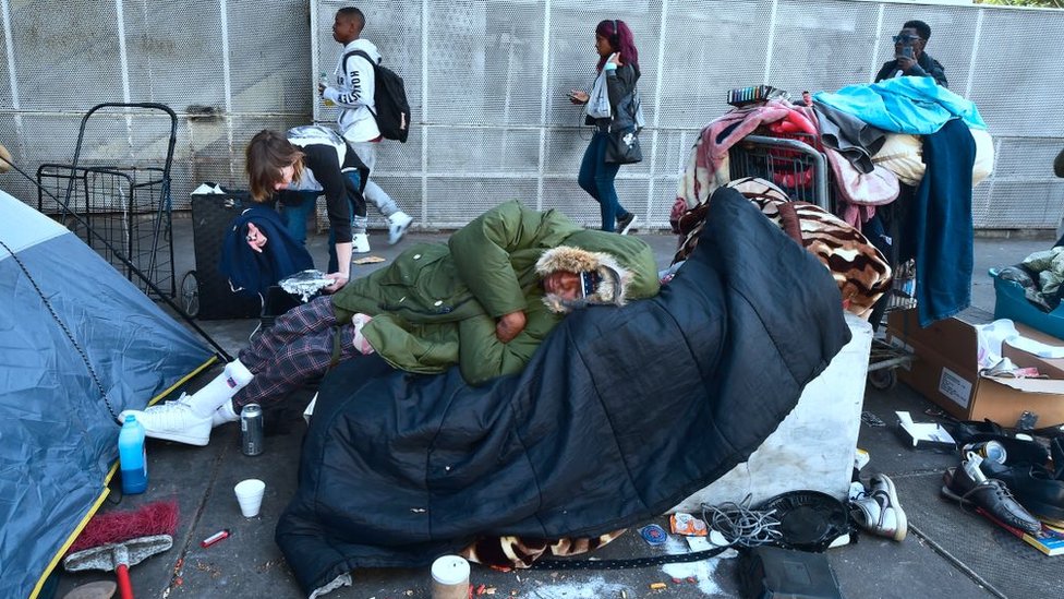 En Skid Row, en Los Ángeles, viven miles de personas sin techo.