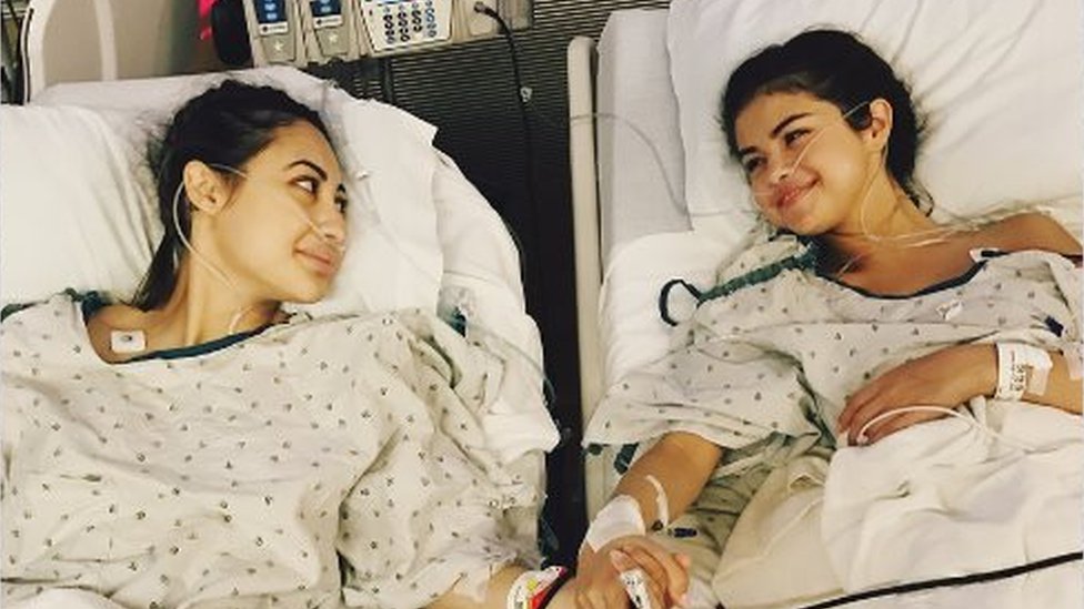 Selena Gomez Reveals Kidney Transplant Best Friend Was Donor Bbc News