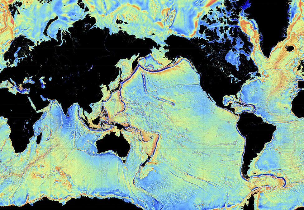 بالنسبة للأقمار الاصطناعية يعكس سطح البحر شكل القاع