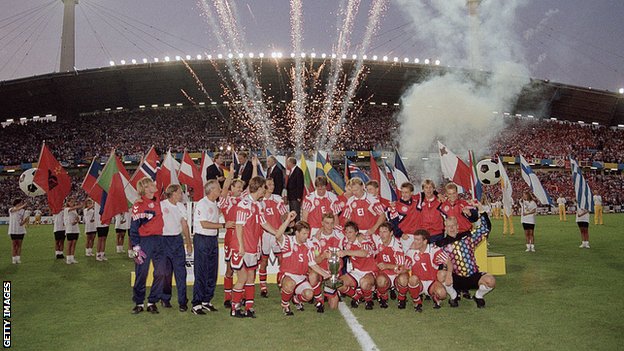 Denmark players celebrate winning Euro 1992