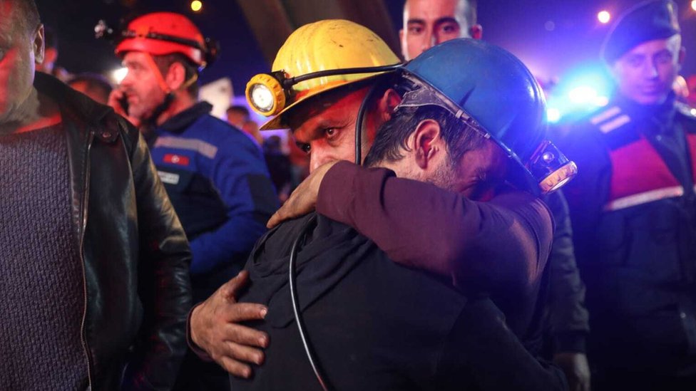 انفجار بمنجم فحم في تركيا يسفر عن مقتل 22 شخصا 1 عمال مناجم