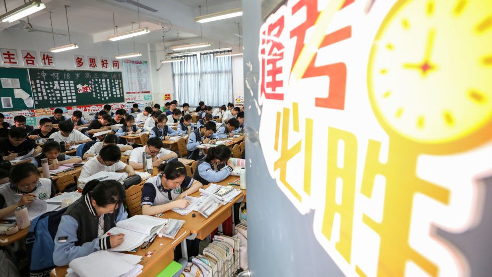 Murid sekolah di China